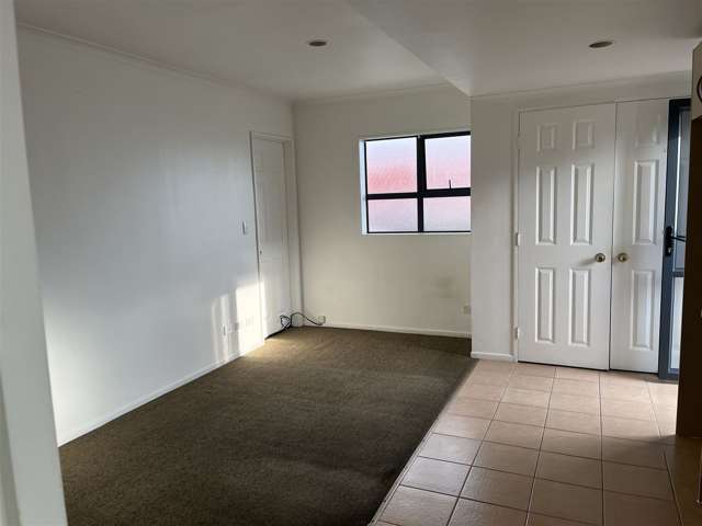 2b Pinewood Street Avondale_1