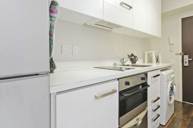 2213/10 Waterloo Quadrant Auckland Central_1