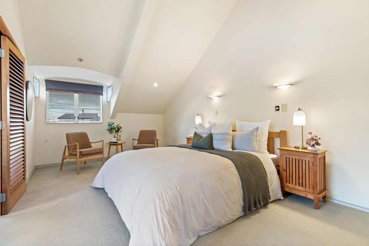 2/145 Victoria Road Devonport_13