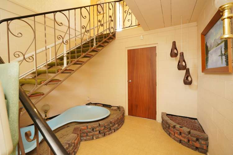 249 Queens Drive Windsor_19