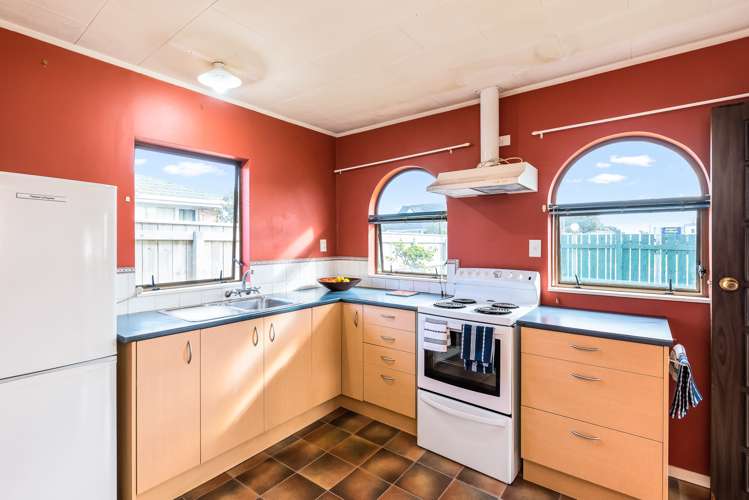 1/118 Hillcrest Road Raumati Beach_14