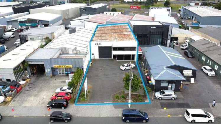 240 Marua Road_0