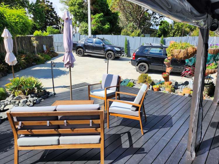 42 Mcentee Road Waitakere_3