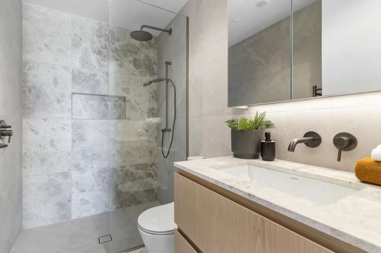 204/81 Carlton Gore Road Newmarket_16
