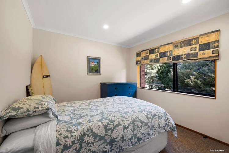 9 Awaroa Stream Drive Waiuku_14