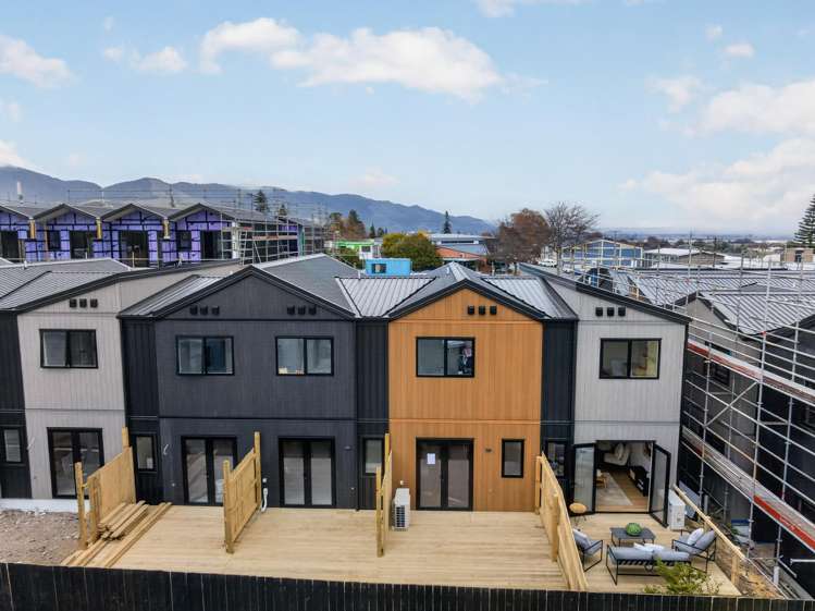 33/81 Neale Avenue Stoke_4