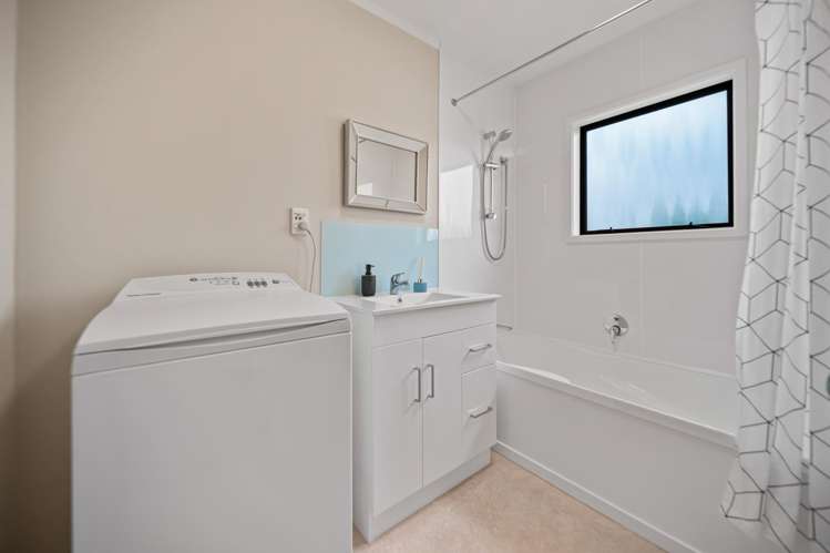 2/28 Gosford Drive Botany Downs_14