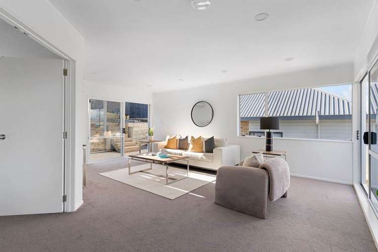 2/9 Colmar Road Mellons Bay_18