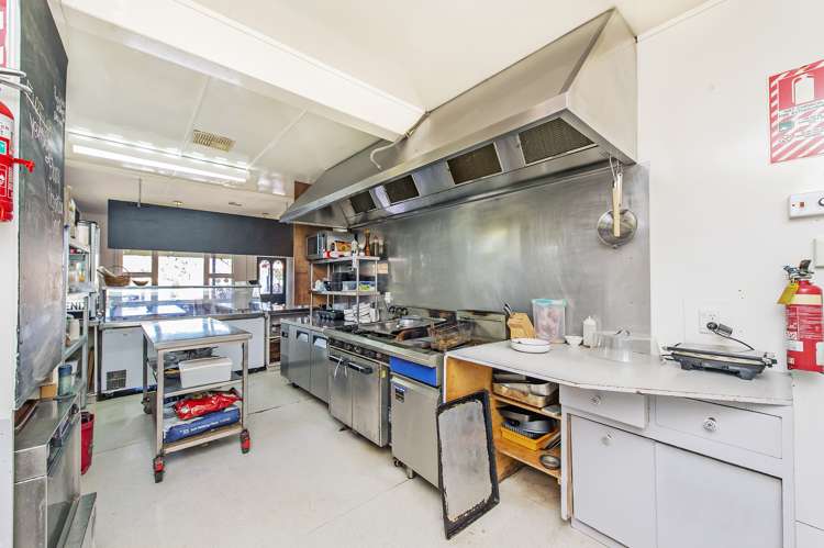 5672 West Coast Road Springfield_19