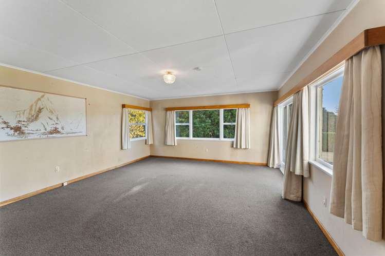 66 Eighty Eight Valley Road Wakefield_11