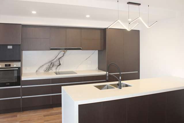 90 Skyhawk Road 1578_1