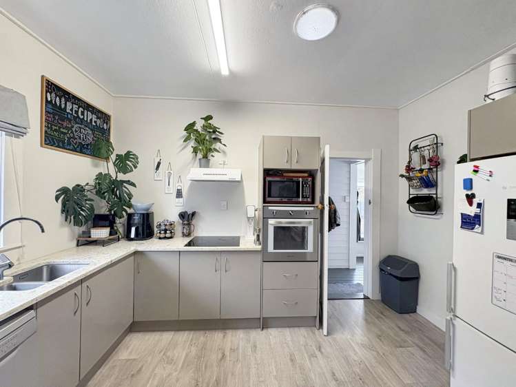 51 Caius Avenue 1208_4