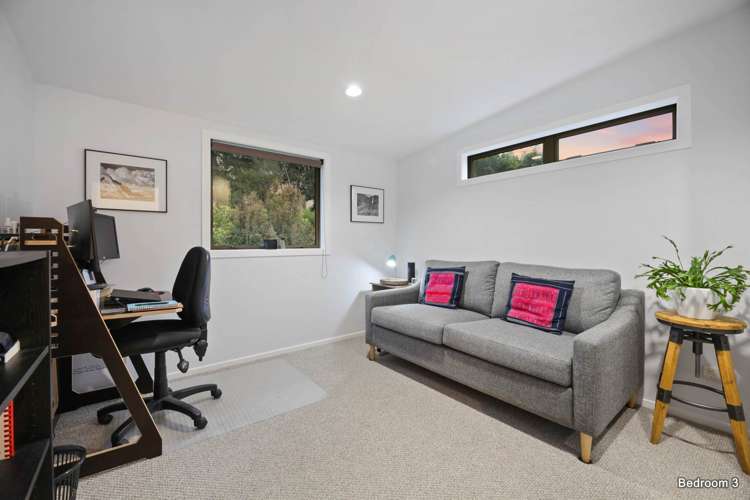 6 Cronin Place Beach Haven_18