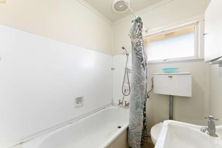 1 Marsh Avenue Forrest Hill_19