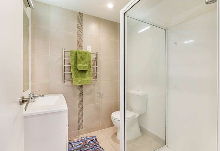 109/17 Link Crescent Stanmore Bay_10