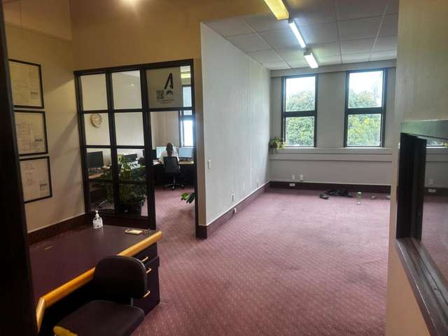 77 High Street Hawera_4