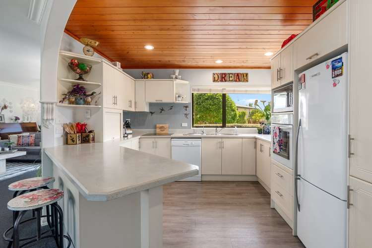 70 Oteki Park Drive Welcome Bay_17