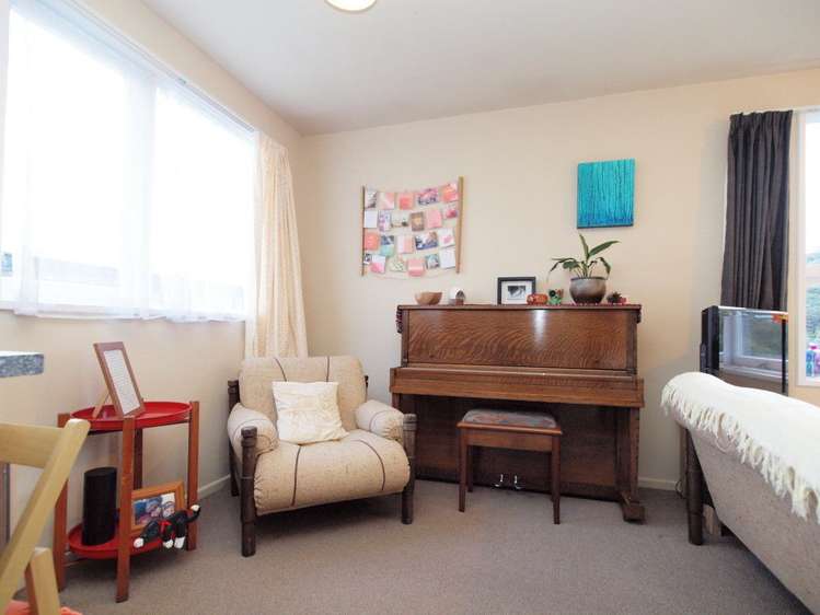 107 Dowse Drive Maungaraki_6