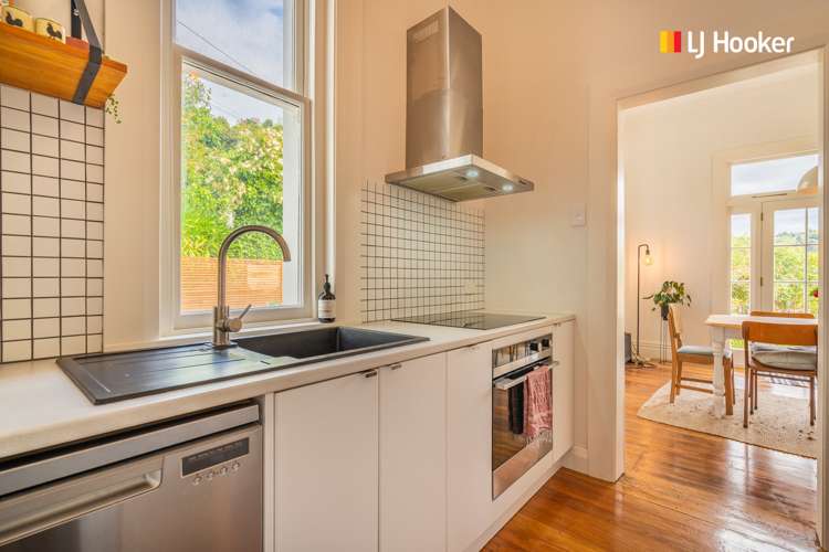 47 Easther Crescent Kew_10