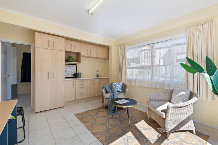 59 Meadowvale Avenue Forrest Hill_16