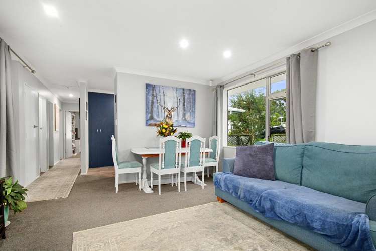 202 Dowse Drive Maungaraki_7