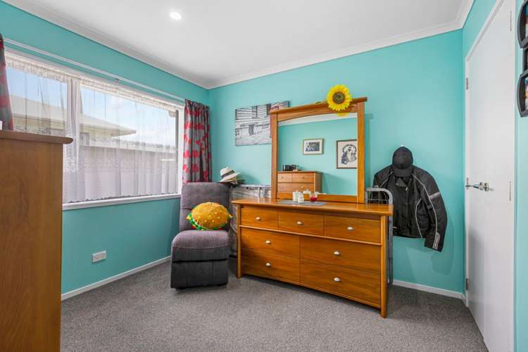 2/6 Warre Street Waitara_13