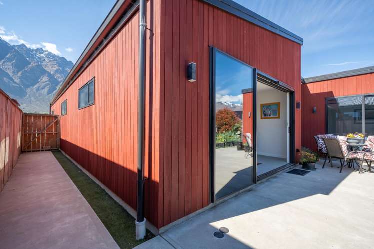84 Howden Drive Jacks Point_23