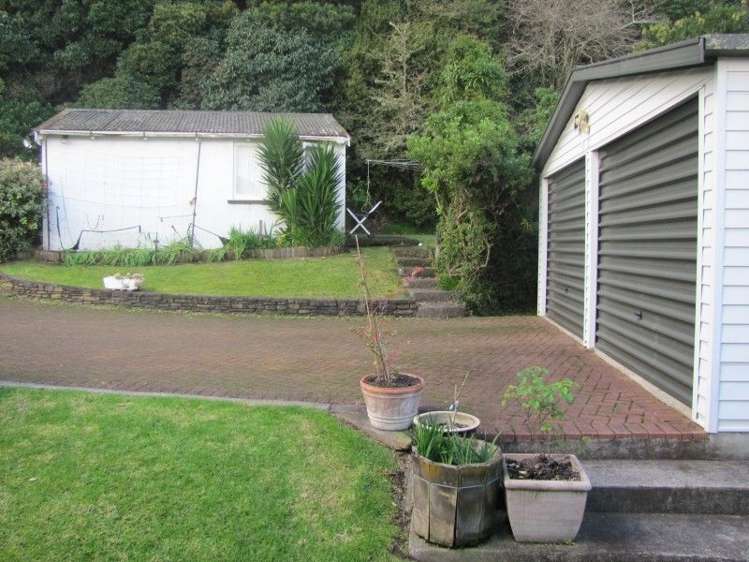 100 Laurie Lane Thames_17