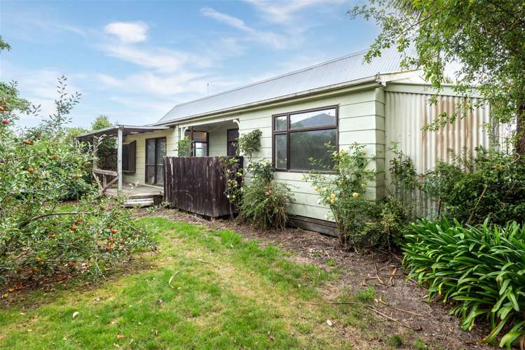 37 Pembertons Road Sefton_9