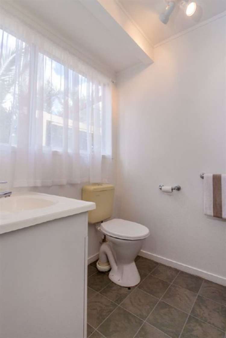 40 Eyre Street Henderson_8