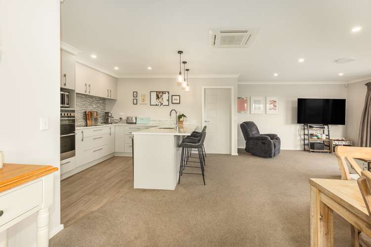 13 Saint Vincent Way Waikanae_21