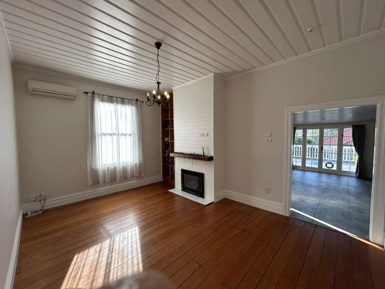 a/13 Stewart Street 11555_6