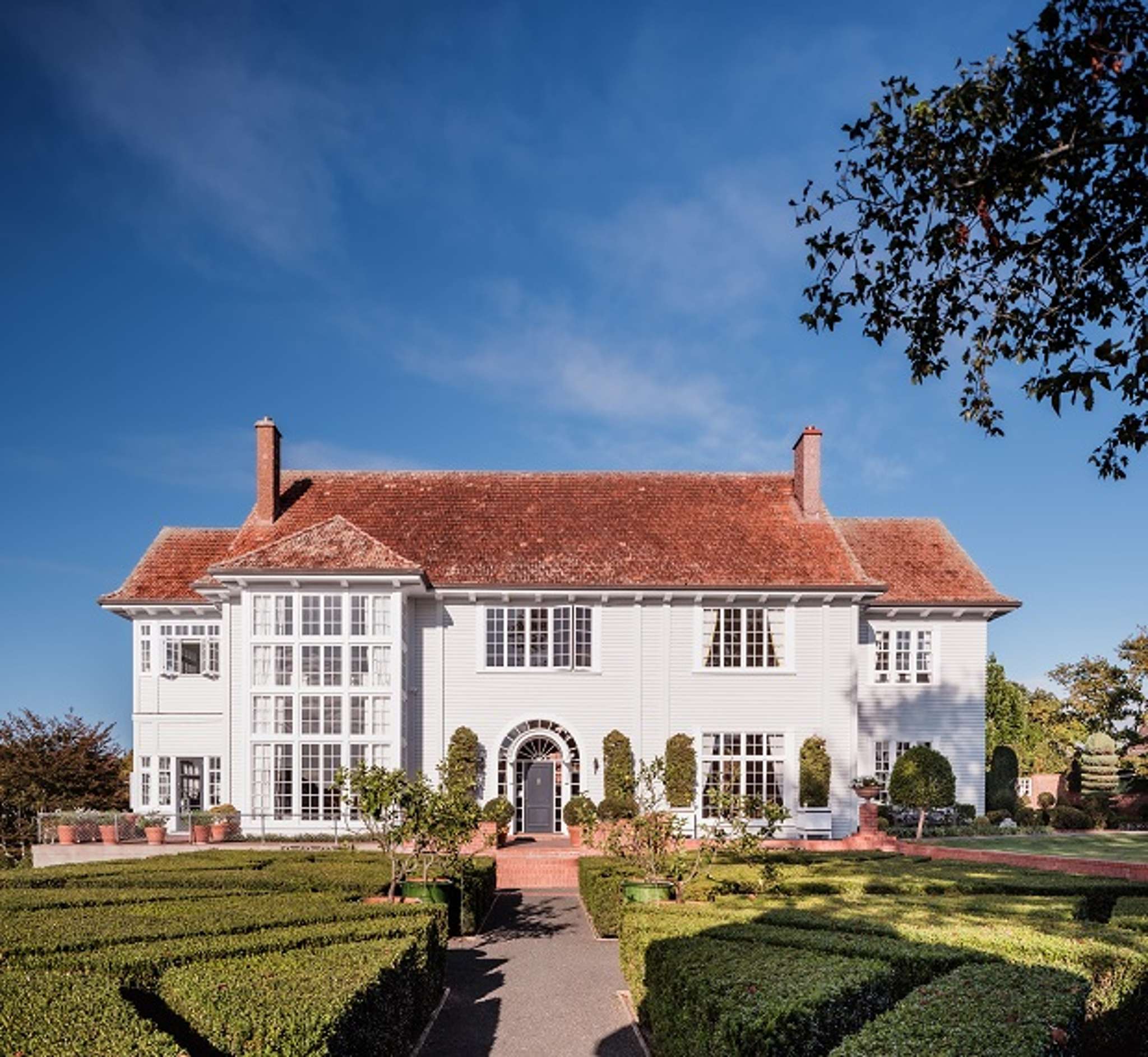 When an Auckland mansion meets English heritage style