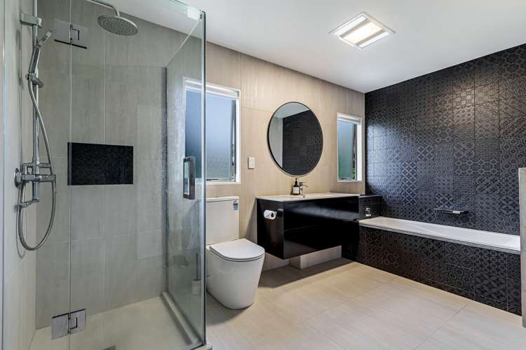 54 Black Teal Close Unsworth Heights_14