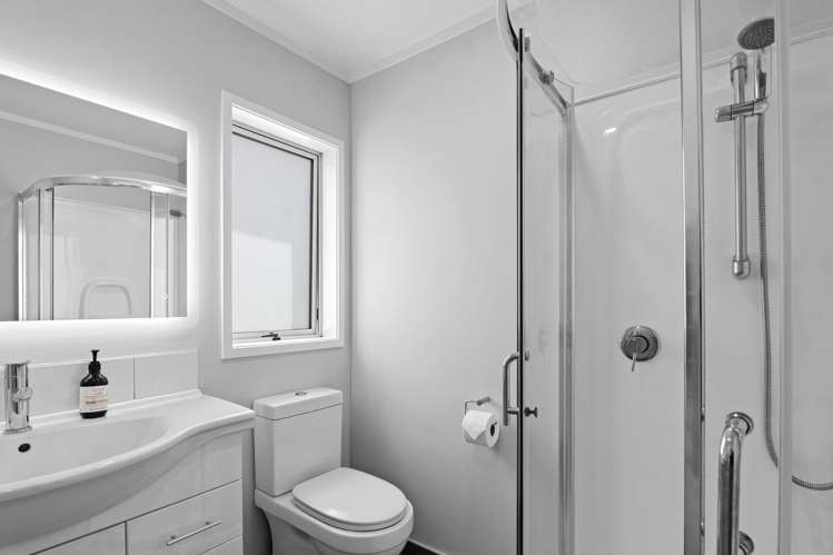 7b Glenvar Road Torbay_14