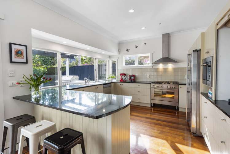 27 Oban Road Westmere_11