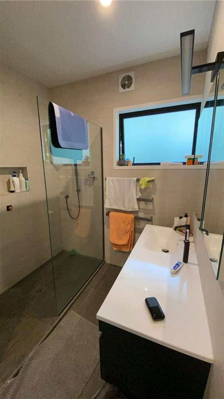 3/246 Lake Road Hauraki_12