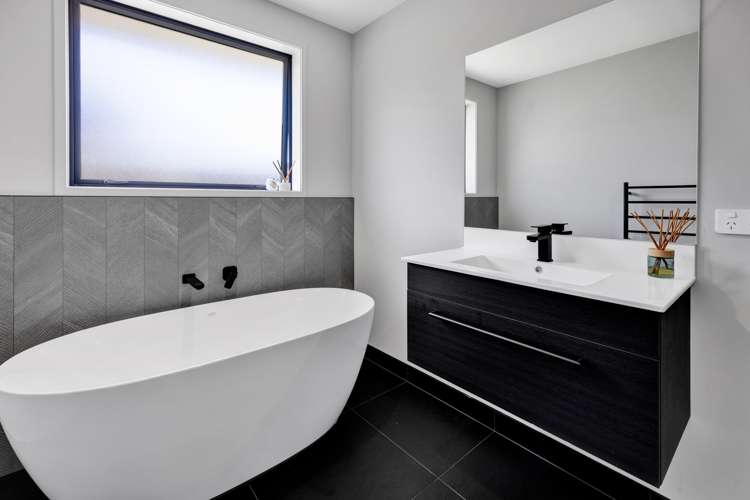 13 Hodge Park Lane Inglewood_14