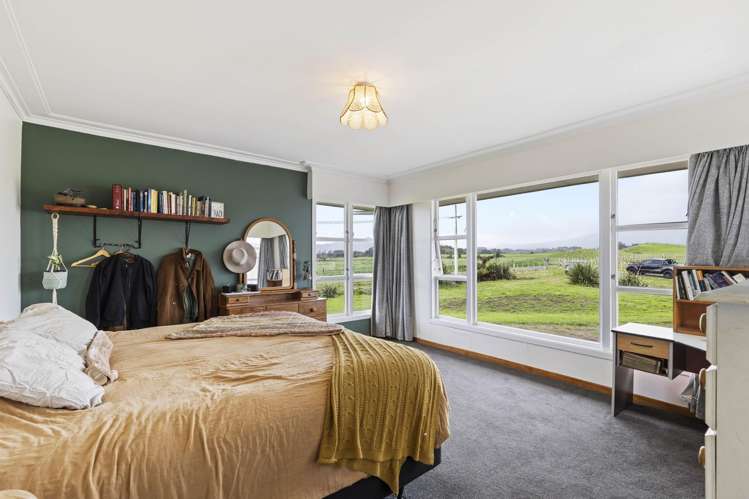 90 Hoani Road Okato_14