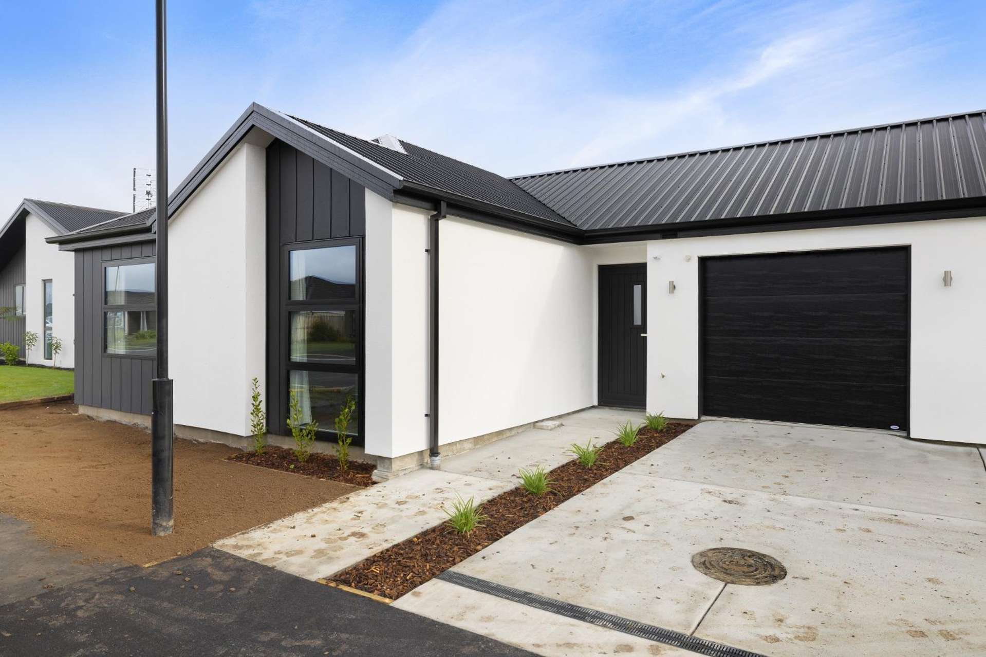 11 Dodd Road 11103_0