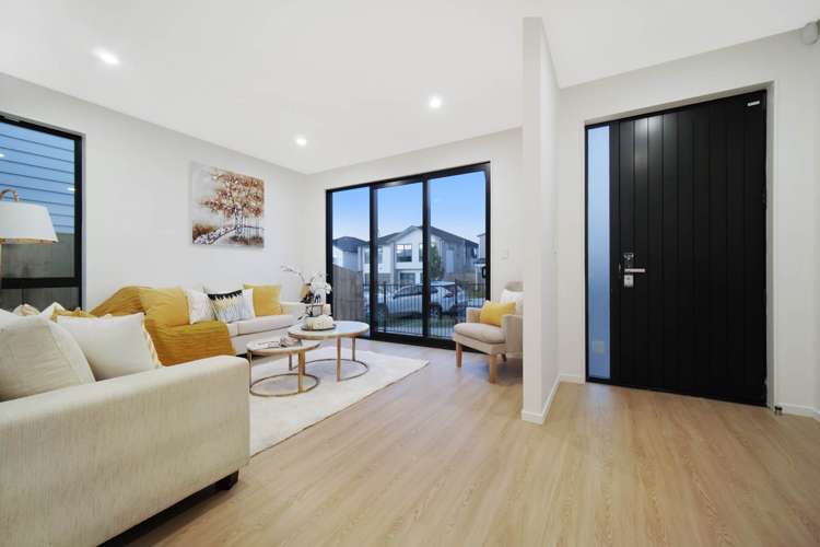 5 Uru Drive Flat Bush_3