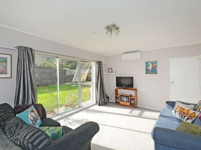 7 Garth Lane Maoribank_2