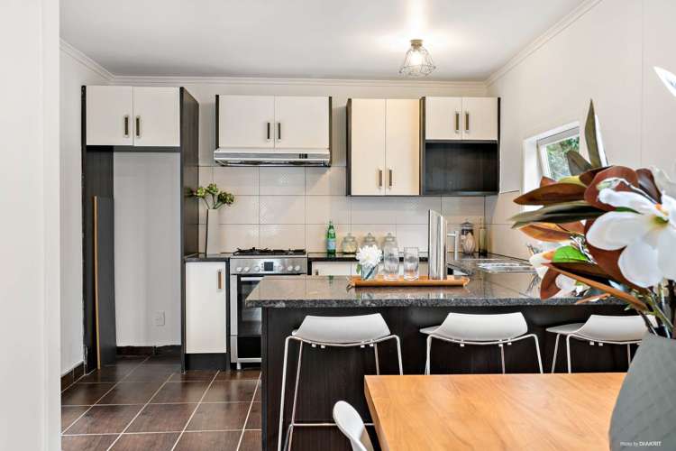 10 Wattle Street New Lynn_5