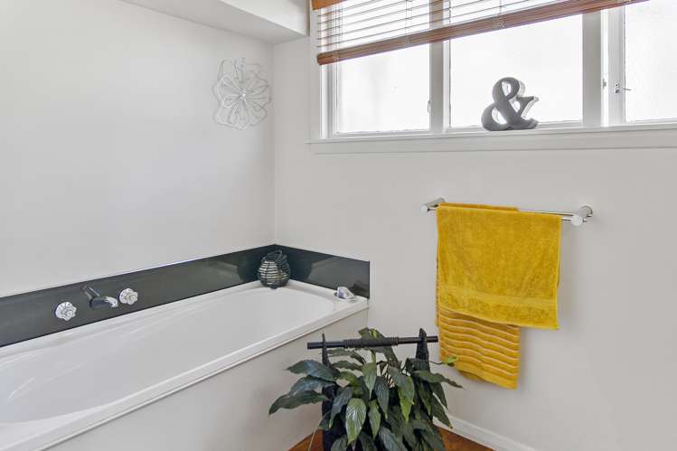 71 Old North Road Marchwiel_13