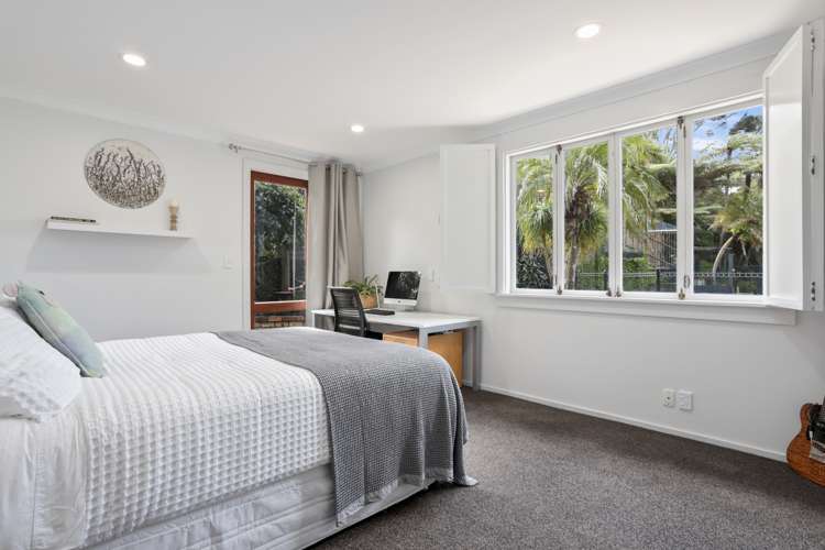 43 West Lynn Road Titirangi_11