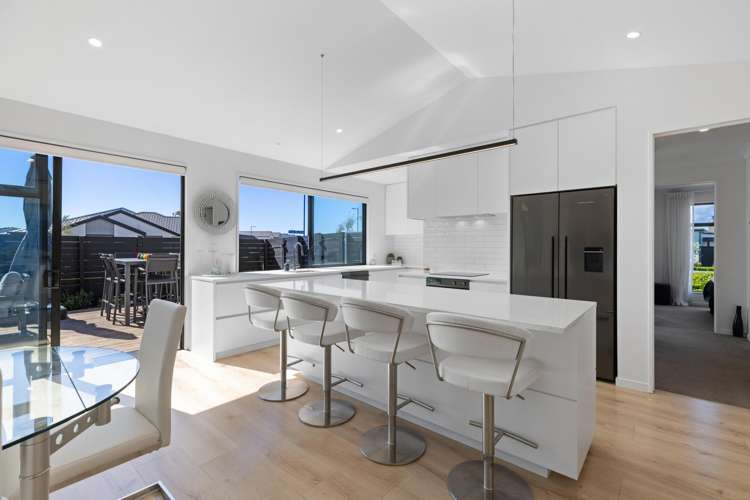 52 Manakura Street Russley_4