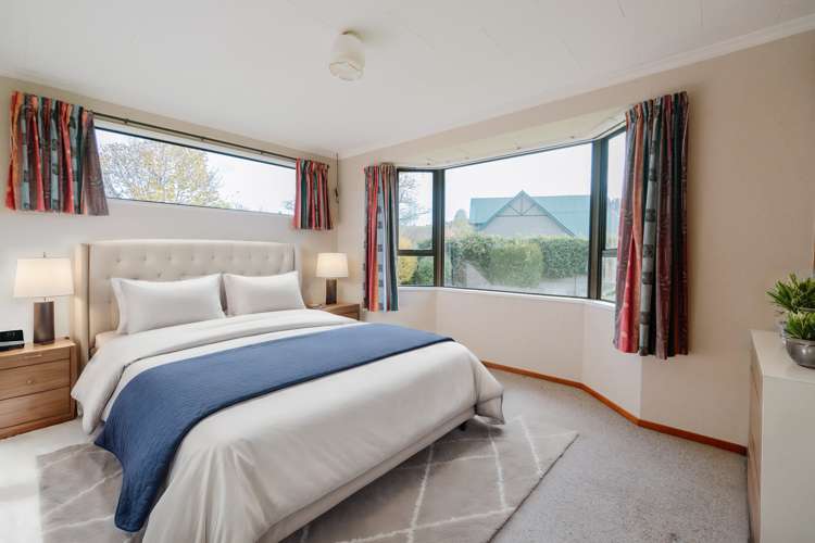 2 Raeburn Place Gore_8