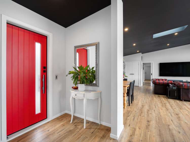 60 Kauri Street Ravensbourne_9