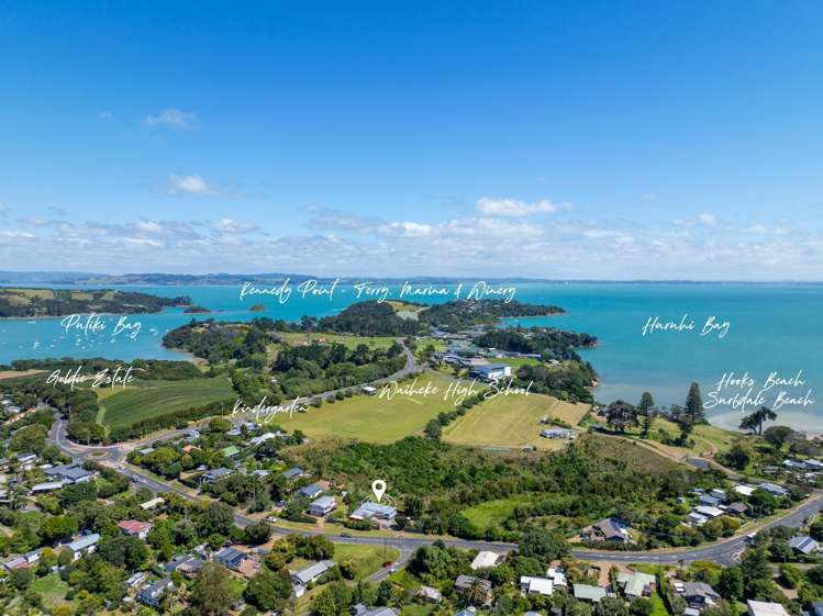 24 Alison Road Surfdale_13