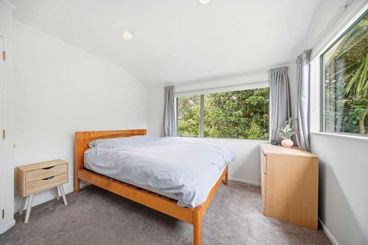 2/6 Mossop Rise Glenfield_8